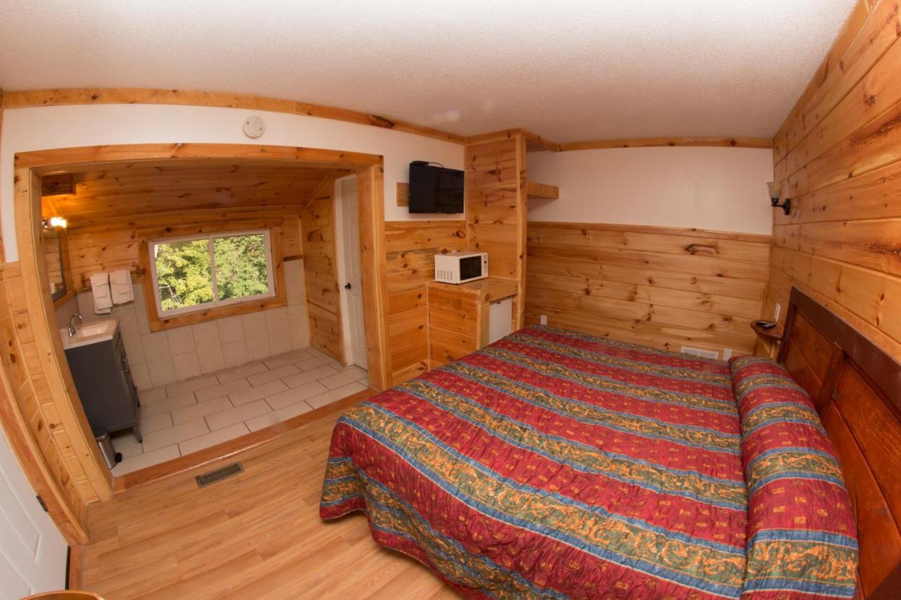 King Hendrick Motel And Suites Lake George Exteriör bild
