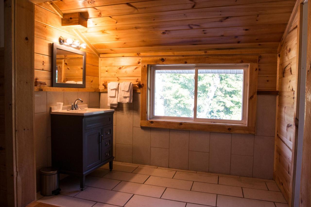 King Hendrick Motel And Suites Lake George Exteriör bild
