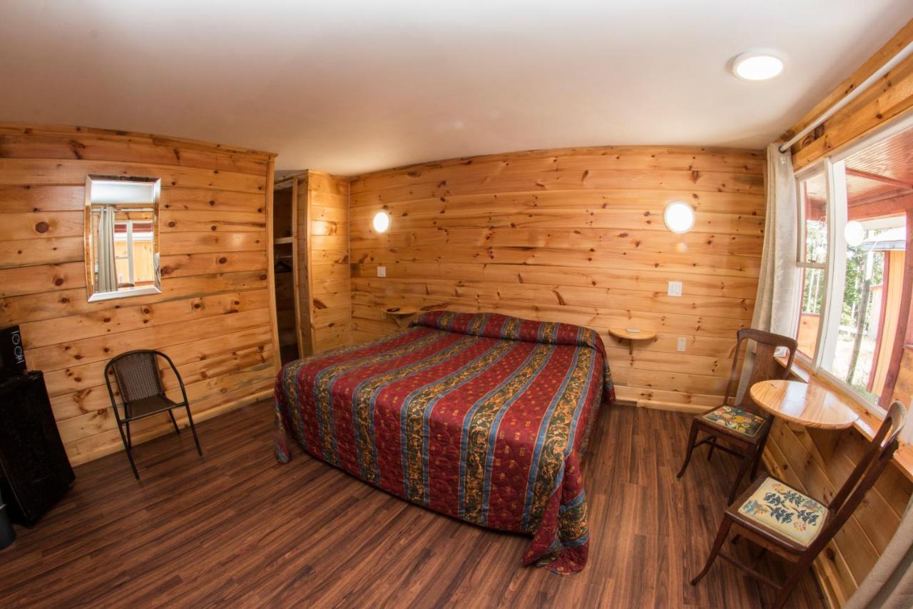 King Hendrick Motel And Suites Lake George Exteriör bild